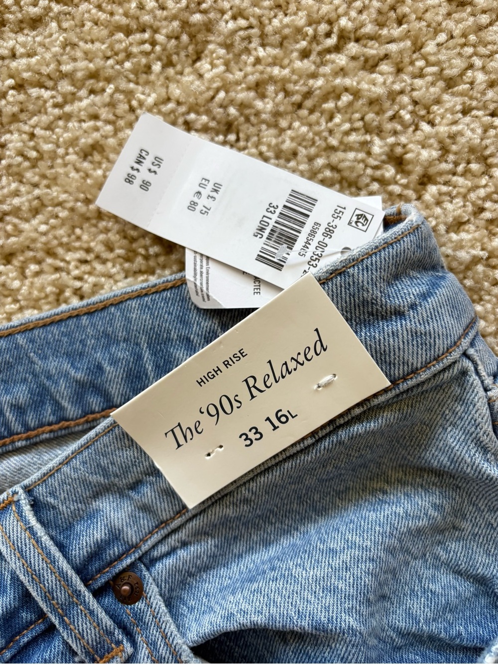 Abercrombie & Fitch The 90s Relaxed Jeans High Rise Light Wash 33 Long NWT - Picture 2 of 8